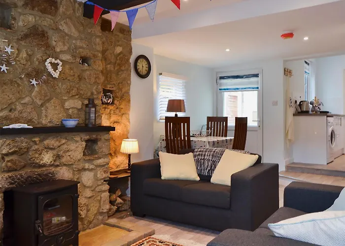 Horseshoe Cottage
